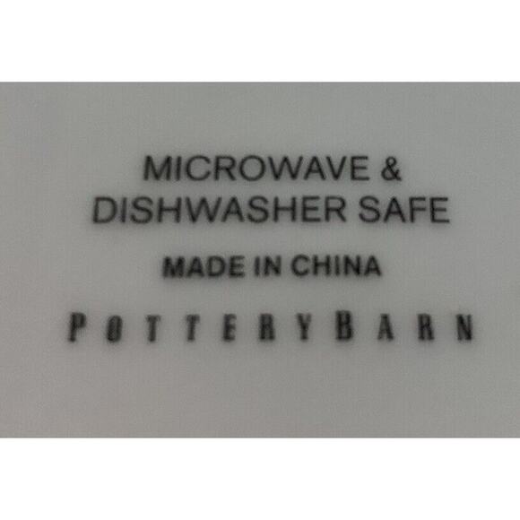 Pottery Barn Skeleton Crew Skull & Crossbones Appetizer Plate 7.25" halloween - Picture 2 of 4